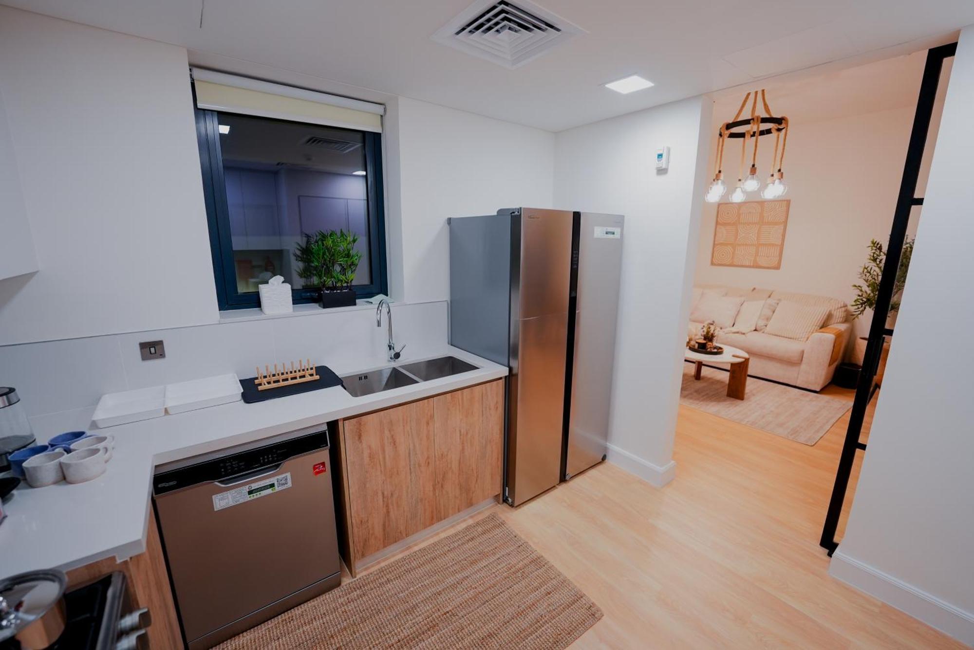 Villa Yas Island Villa- 4br Luxury Smart Home, Up To 9 Guests, Near Yas Theme Parks *