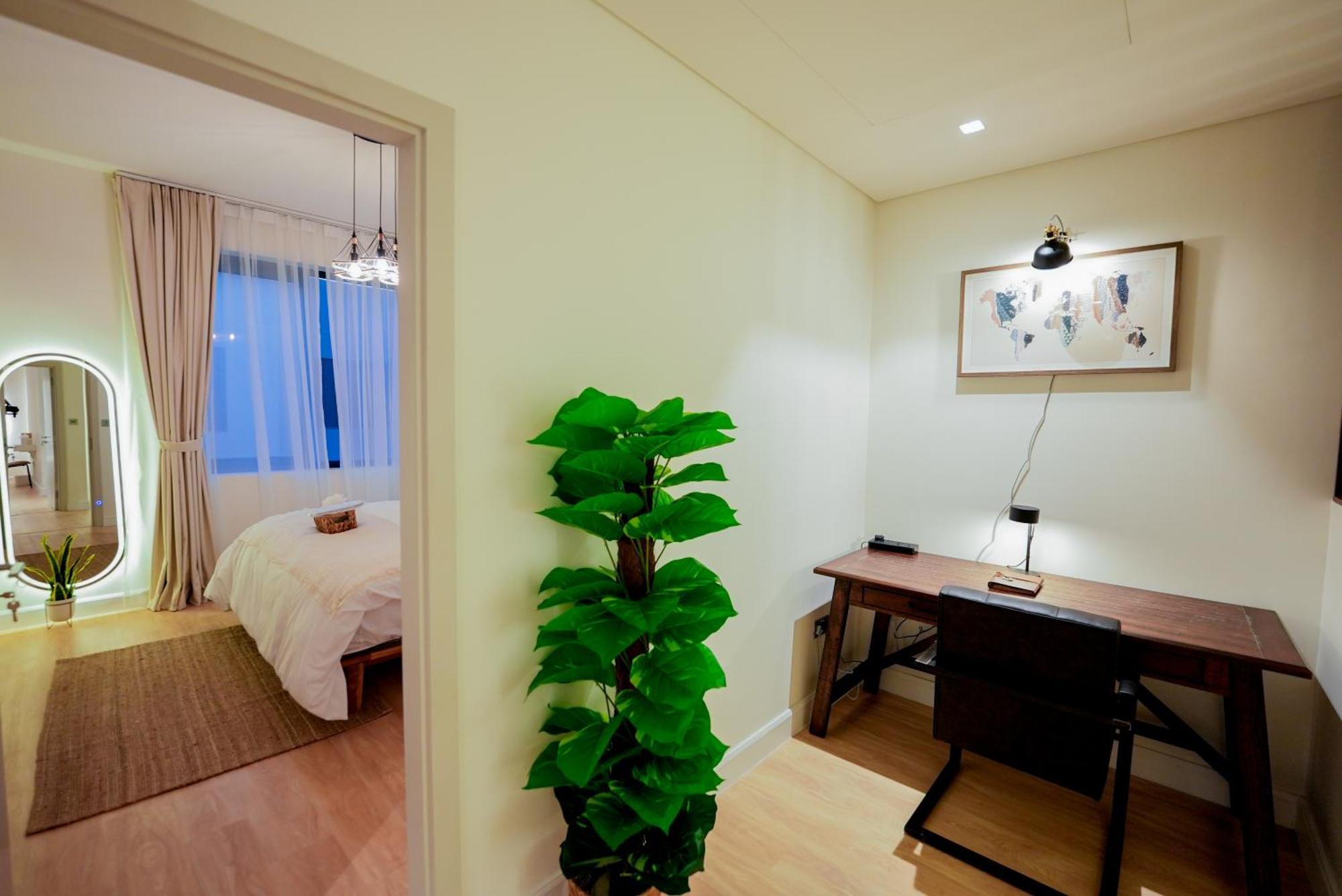 Villa Yas Island Villa- 4br Luxury Smart Home, Up To 9 Guests, Near Yas Theme Parks